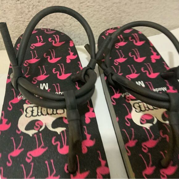 TIDDIESSHACK Lawn Flamingo Chi Chis sandals size M - Picture 2 of 5